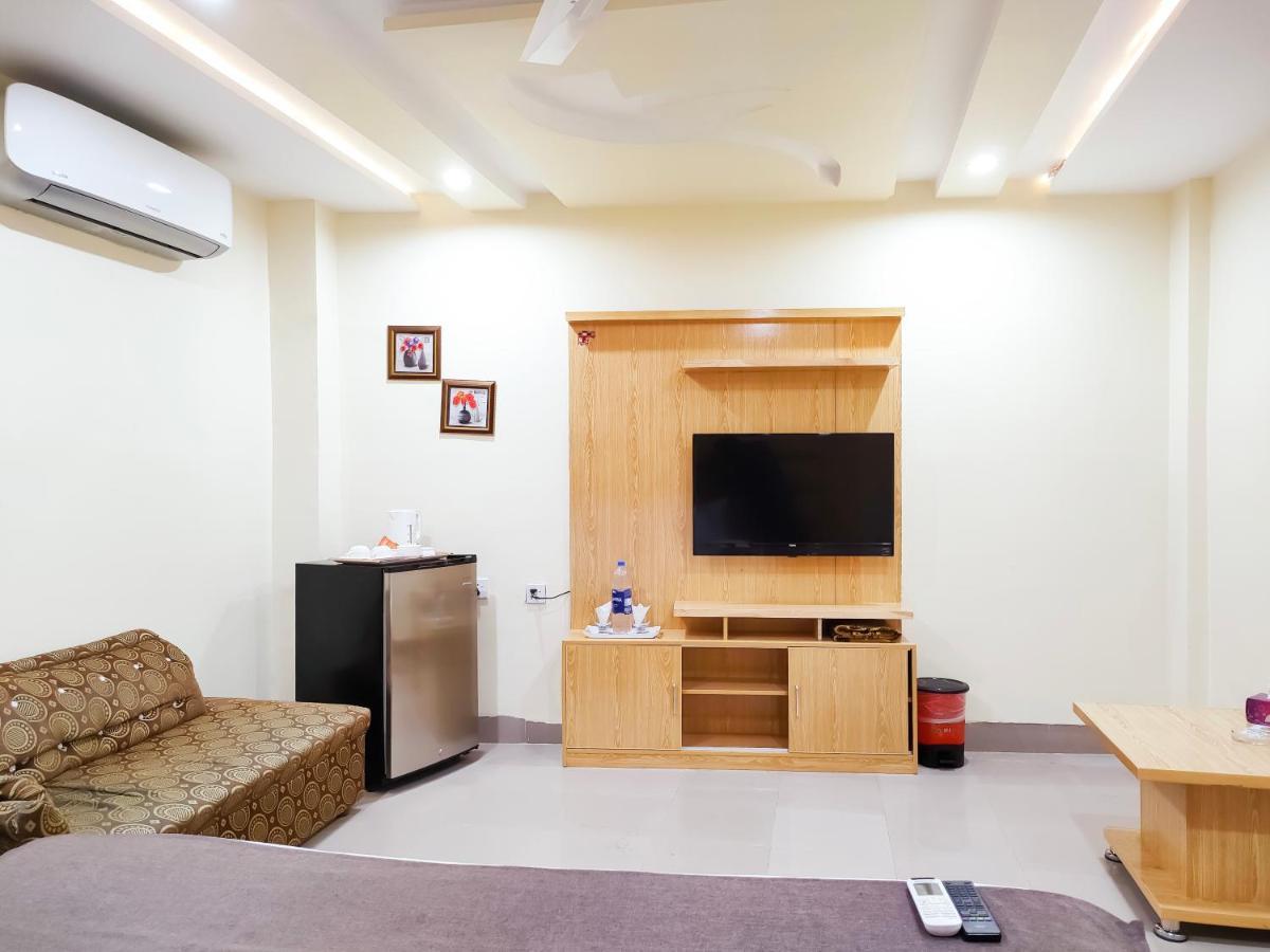 Hotel Crown Inn Мултан Экстерьер фото