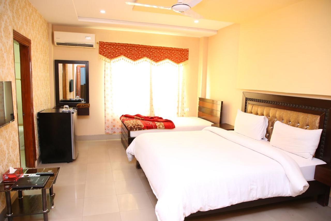 Hotel Crown Inn Мултан Экстерьер фото