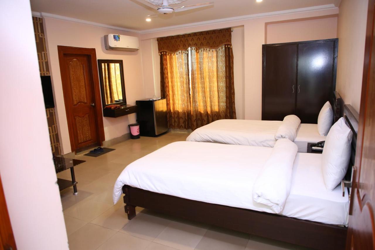 Hotel Crown Inn Мултан Экстерьер фото